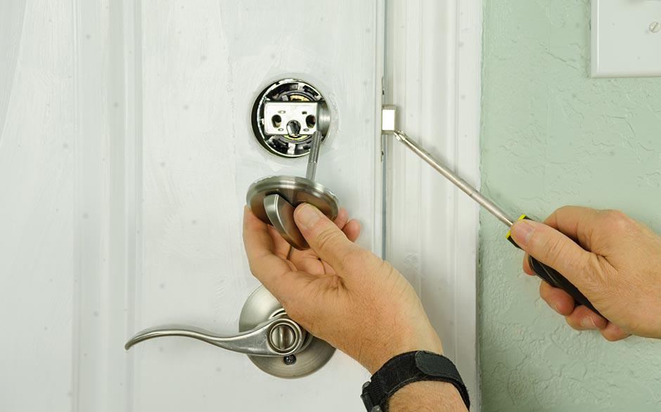 serrure de porte Marcoussis